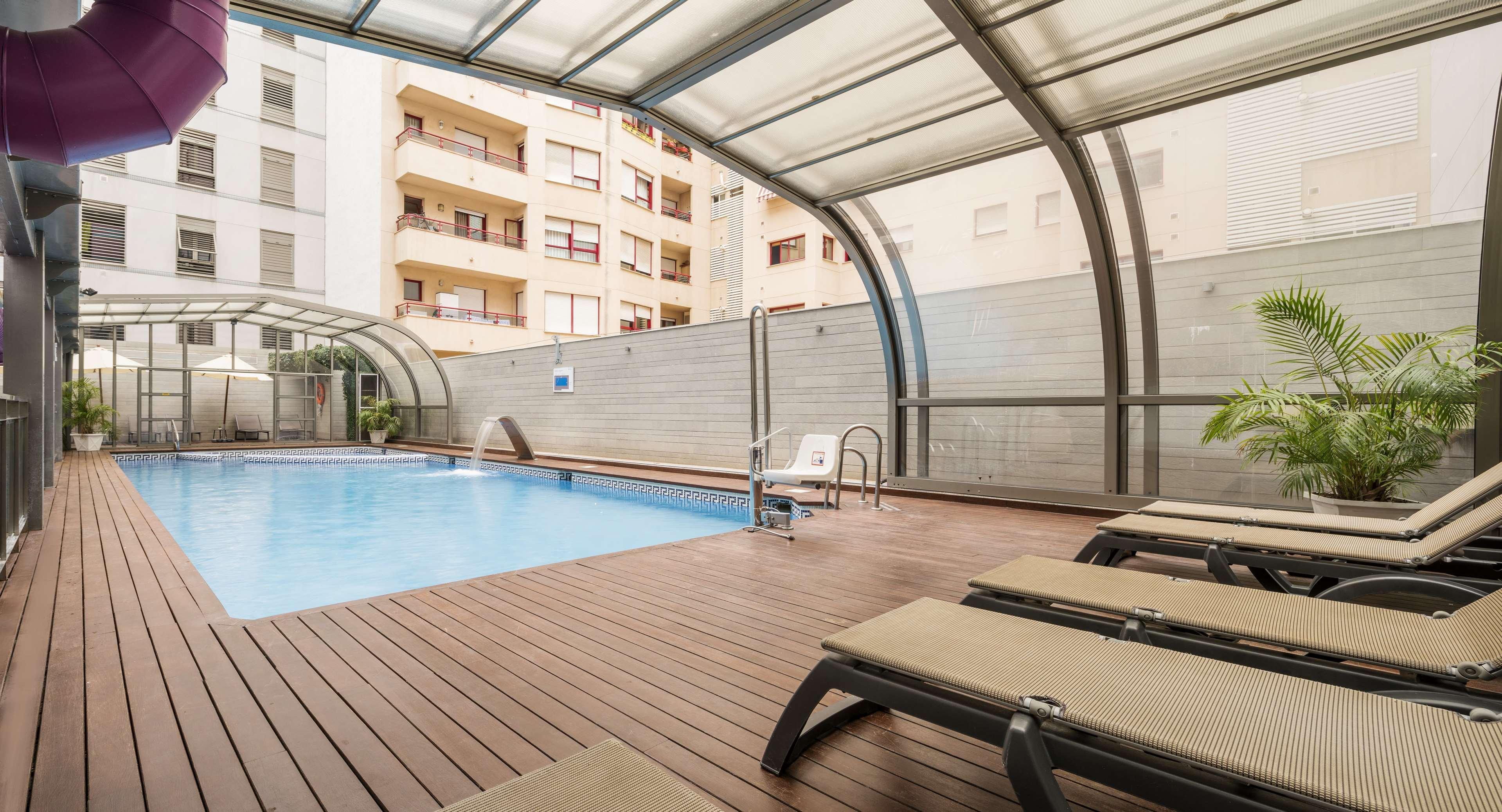 Ilunion Malaga Hotel Exterior photo