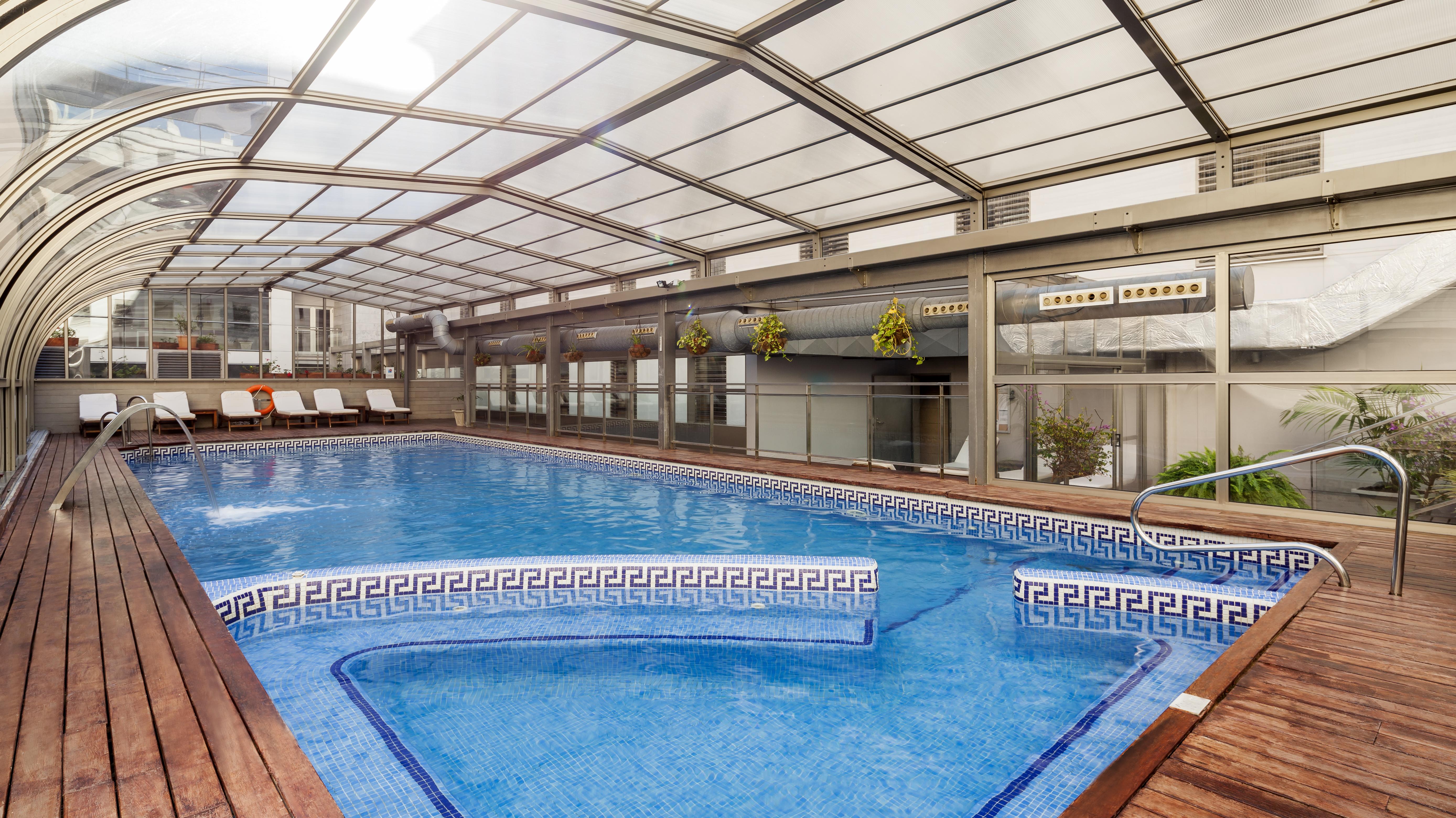 Ilunion Malaga Hotel Exterior photo