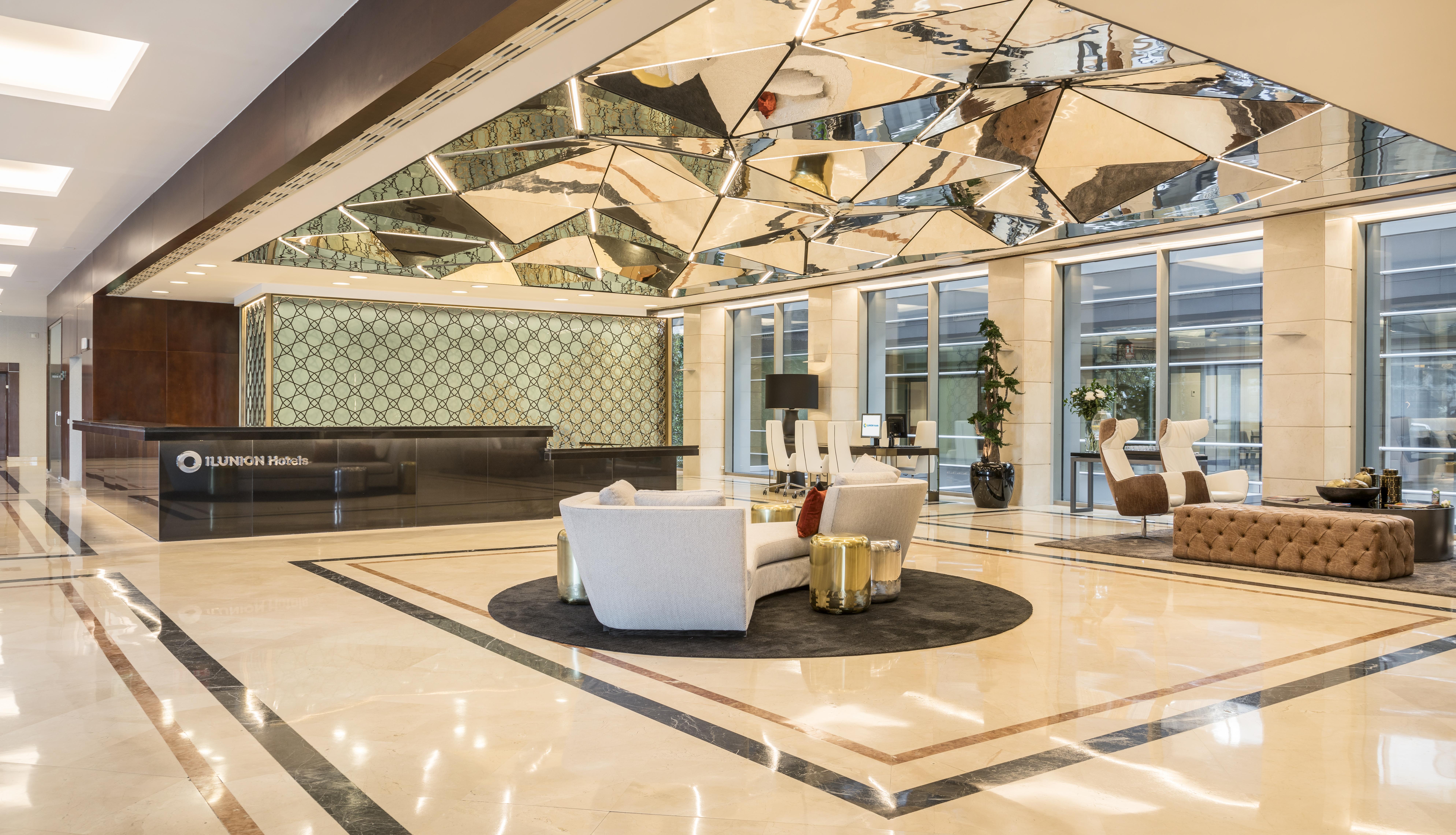 Ilunion Malaga Hotel Exterior photo